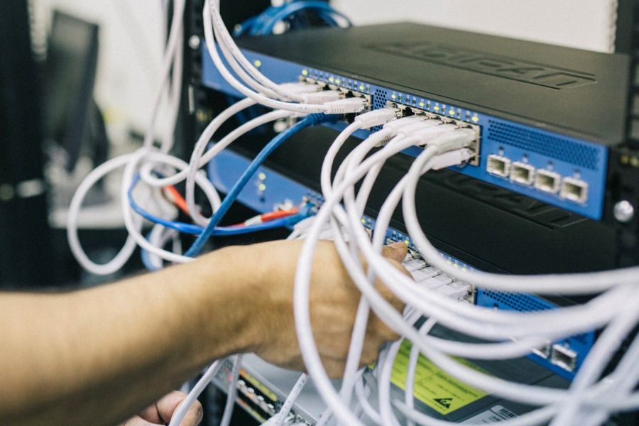 Instalasi Internet (LAN & Wi-Fi)